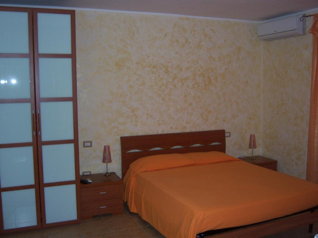 Bed and Breakfast Sa Marina La Caletta Camera foto